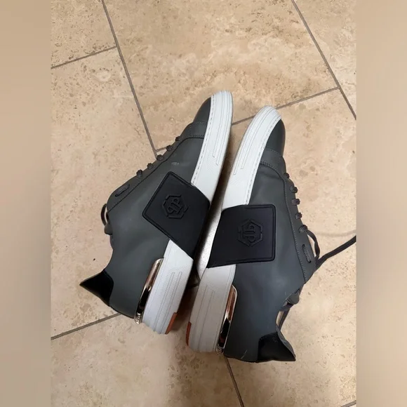 Men's Gray Sneakers philipp pelin